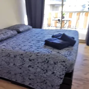 Apartment Santa Severina, Trilocale Comodo E Pratico Centro Citta, Menton